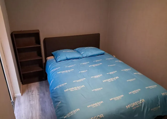 Apartment Gelijksvloers 2 Slaapkamers *